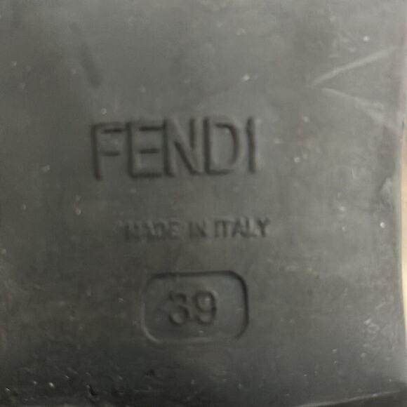 FENDI LEATHER FUR LINED ANKLE BLACK BOOTS SIZE 39 - Picture 5 of 8